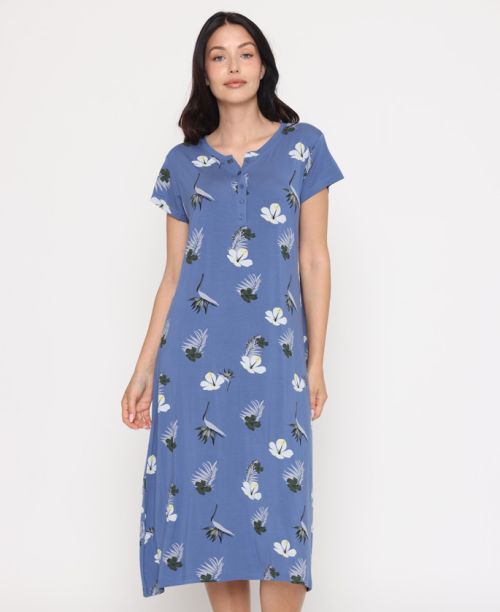 כותונת שינה ופנאי Kolo כחולה עם הדפס פרחים